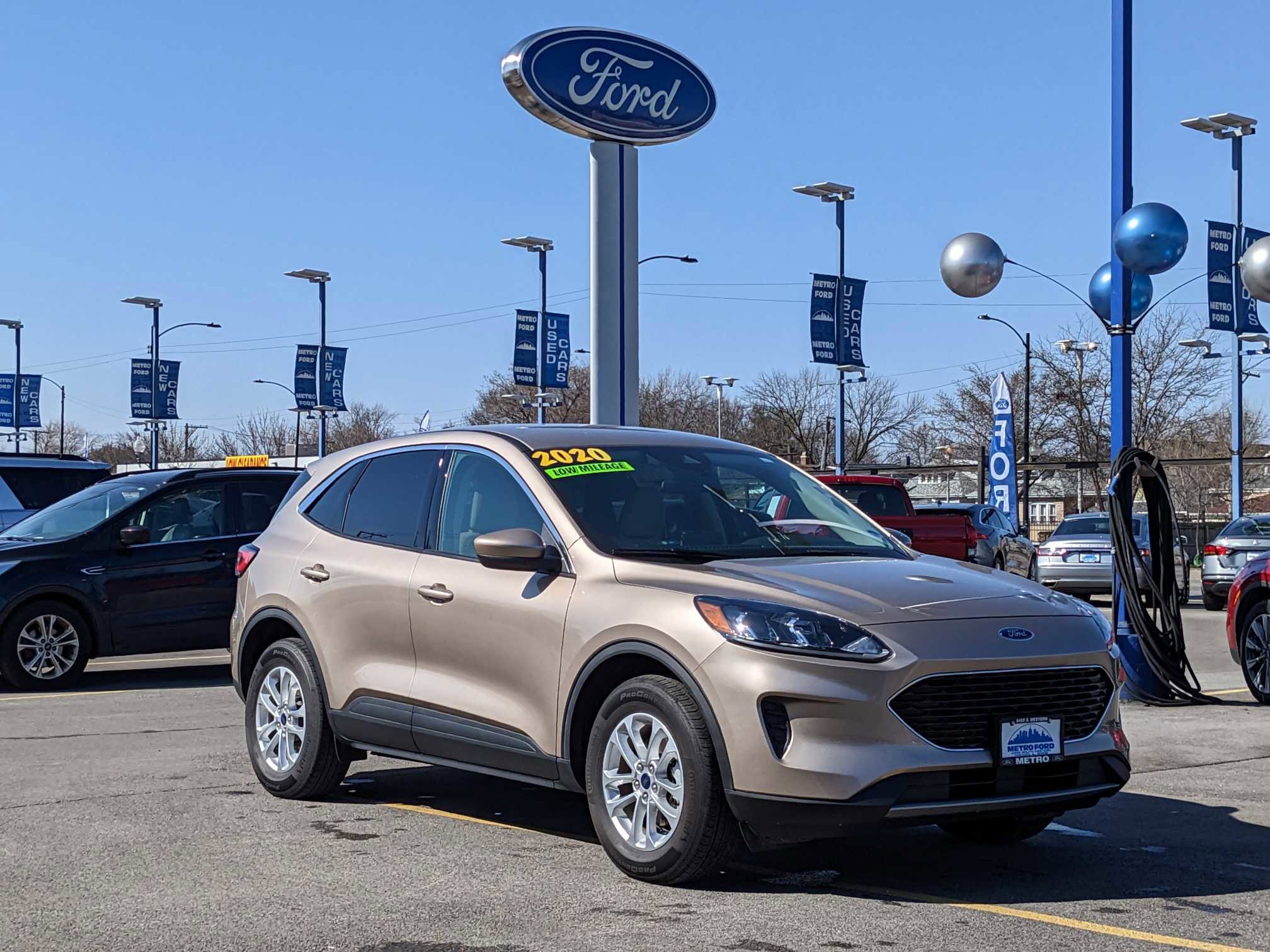 2020 Ford Escape SE